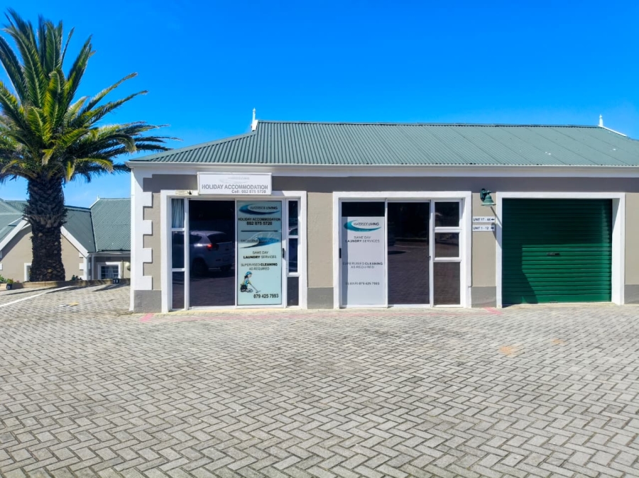 Commercial Property for Sale in Marina Martinique Eastern Cape
